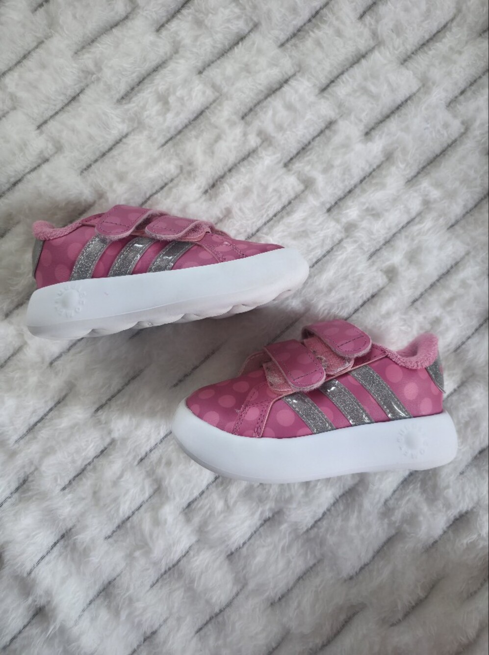 Kids Adidas Pink Polka Dot Velcro Sneakers